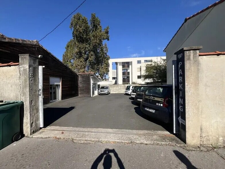 Local commercial dans Talence à vendre - Photo de l’immeuble – Image 2 sur 6