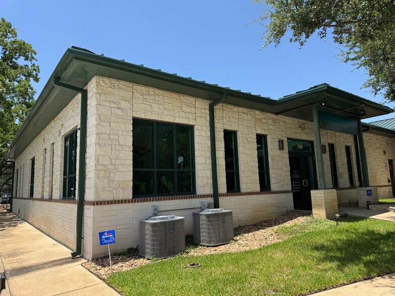 16010 Park Valley Dr, Round Rock, TX à vendre - Photo de l’immeuble – Image 1 sur 11