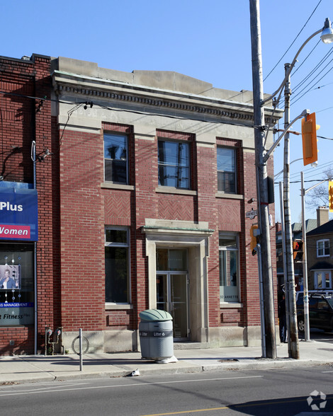 532 Annette St, Toronto, ON à louer - Photo de l’immeuble – Image 2 sur 2