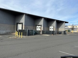 Plus de détails pour 40-66 Pershing Dr, Derby, CT - Industriel/Logistique à louer