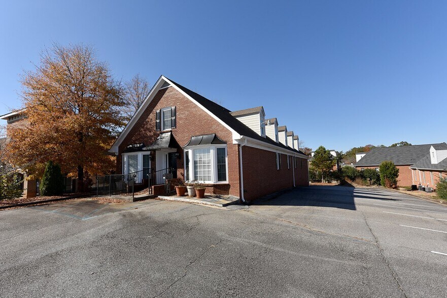 2601 Sandy Plains Rd, Marietta, GA à louer - Photo principale – Image 1 sur 56