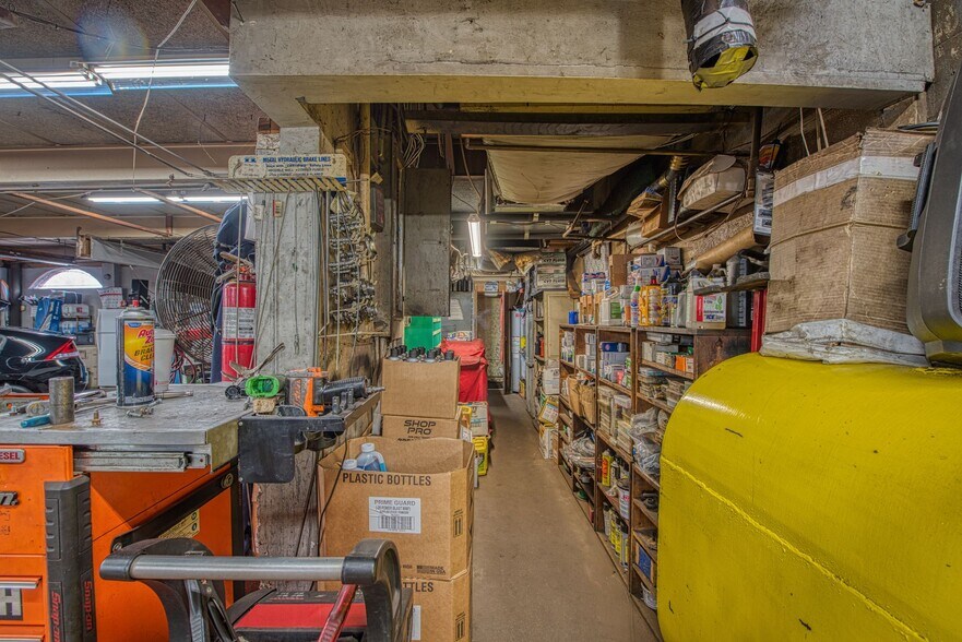 0 Centre Street, Brockton, MA à vendre - Photo intérieure – Image 3 sur 10