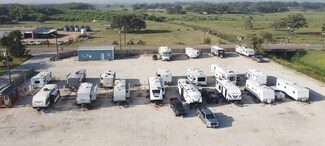 Plus de détails pour 500 Douglas St, Cuero, TX - Spécialisé à vendre