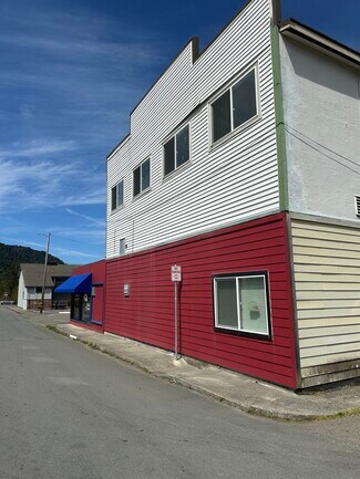 Plus de détails pour 722 Locust St, Garberville, CA - Local commercial à vendre