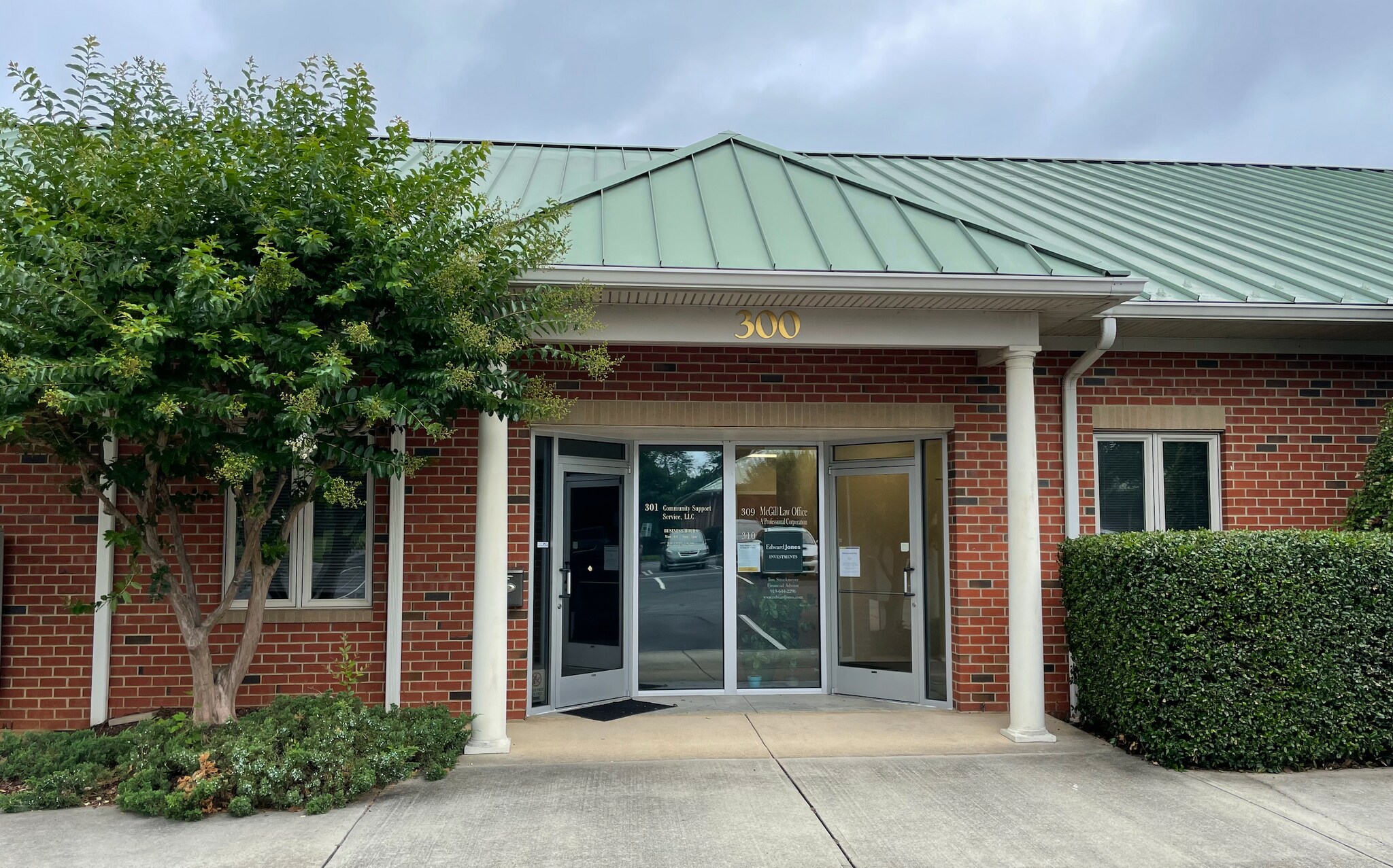 960 Corporate Dr, Hillsborough, NC à louer Photo de l’immeuble– Image 1 sur 5