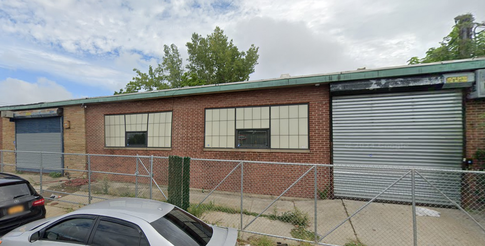 23 Nassau Ave, Inwood, NY à louer - Photo de l’immeuble – Image 1 sur 1