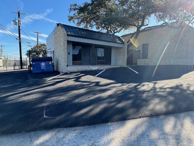 11901 Warfield St, San Antonio, TX à vendre - Photo de l’immeuble – Image 2 sur 14