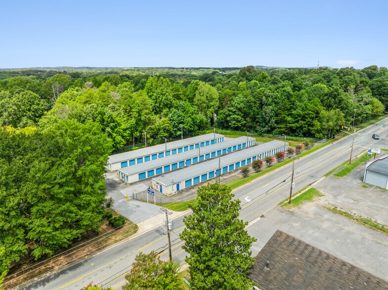 700 S Linwood Rd, Gastonia, NC à vendre - Photo de l’immeuble – Image 3 sur 7