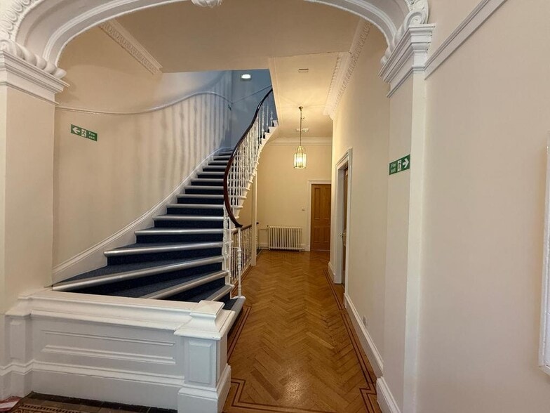 17 Sandyford Pl, Glasgow à louer - Photo de l’immeuble – Image 2 sur 25