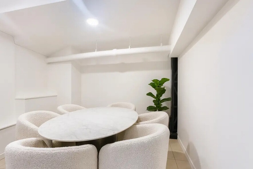 Bureau dans Paris à louer - Photo intérieure – Image 3 sur 8