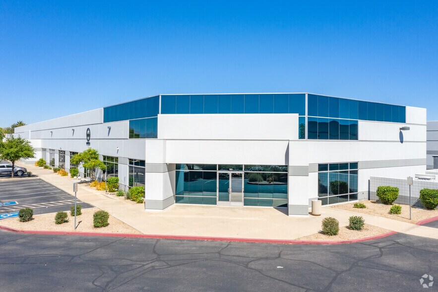 14647 S 50th St, Phoenix, AZ à louer - Photo de l’immeuble – Image 2 sur 7