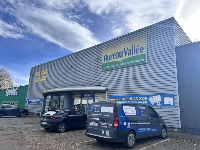 75 Rue Louis Lepine, Viriat à louer Photo de l’immeuble– Image 1 sur 6