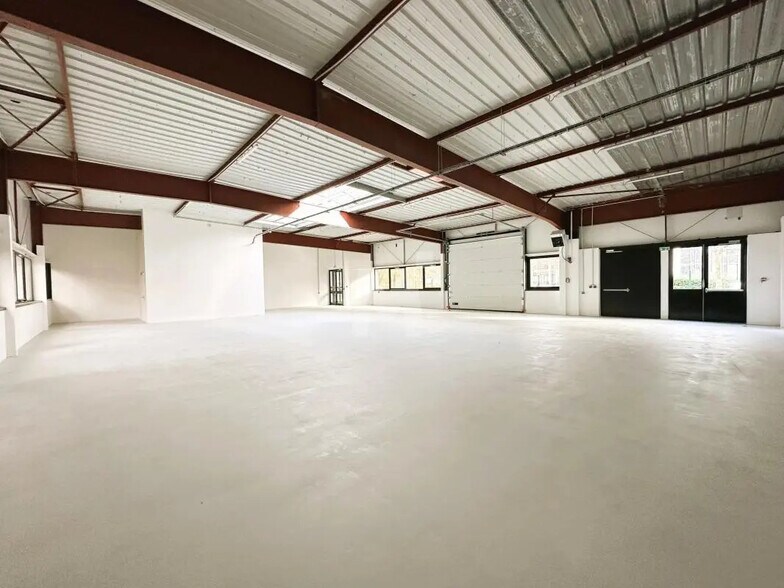 Bureau dans Villebon-sur-Yvette à louer - Photo intérieure – Image 3 sur 12