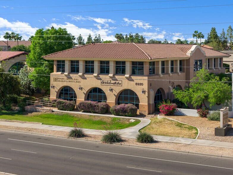 6920 E Shea Blvd, Scottsdale, AZ à vendre - Photo de l’immeuble – Image 2 sur 10