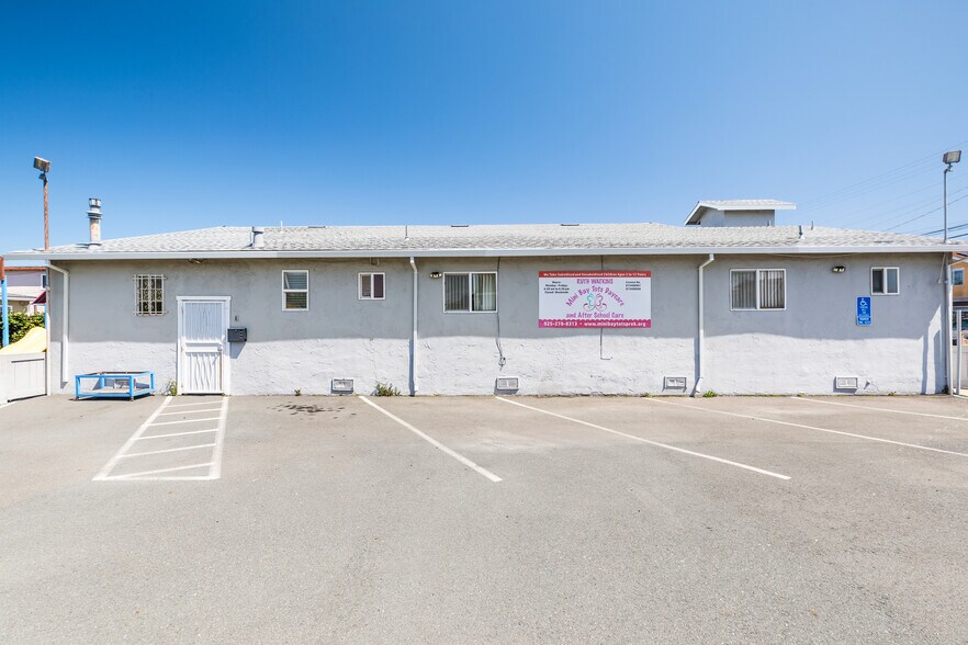 671 9th St, Richmond, CA à vendre - Photo de l’immeuble – Image 3 sur 23