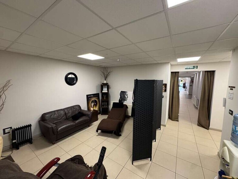 13 Antrim St, Lisburn à louer - Photo de l’immeuble – Image 3 sur 4