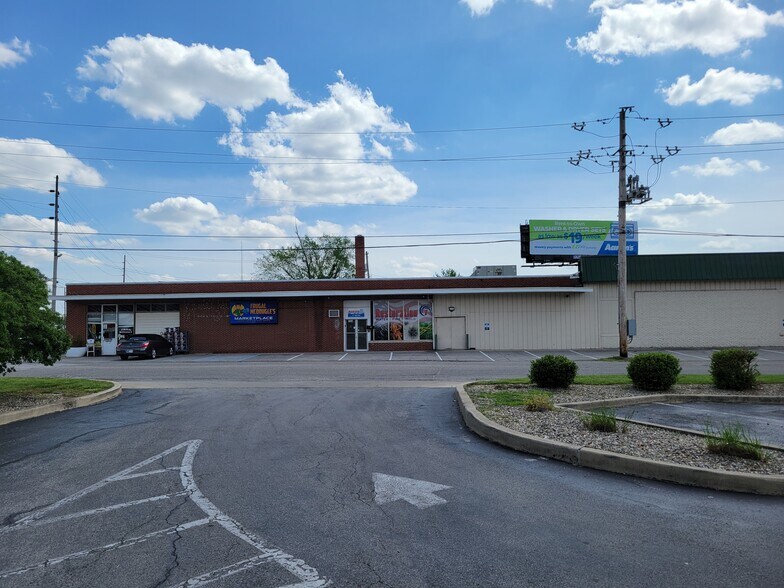 3300 Madison Ave, Indianapolis, IN à louer - Photo de l’immeuble – Image 2 sur 4