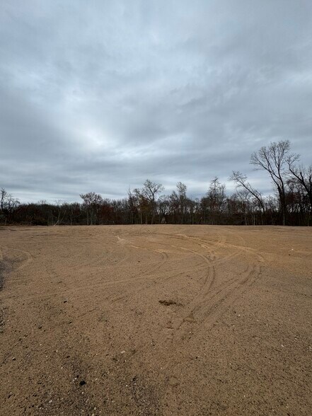 101 Powdered Metal Rd, North Haven, CT à louer - Photo de l’immeuble – Image 2 sur 4