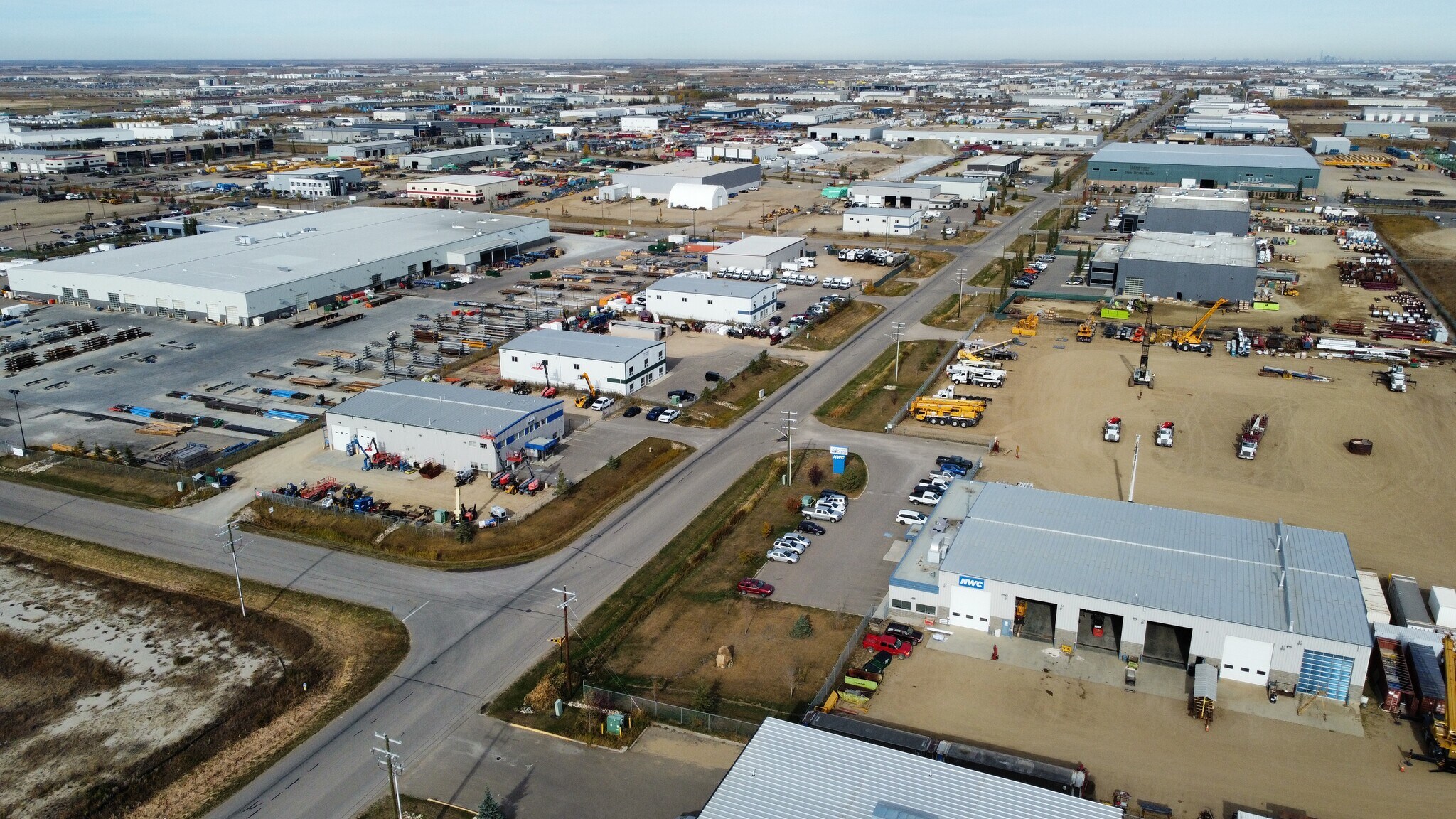 68 Th Avenue And 41 St, Leduc, AB à vendre Photo principale– Image 1 sur 6