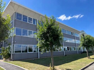 Plus de détails pour 6 Avenue Du Marais, Argenteuil - Bureau à louer