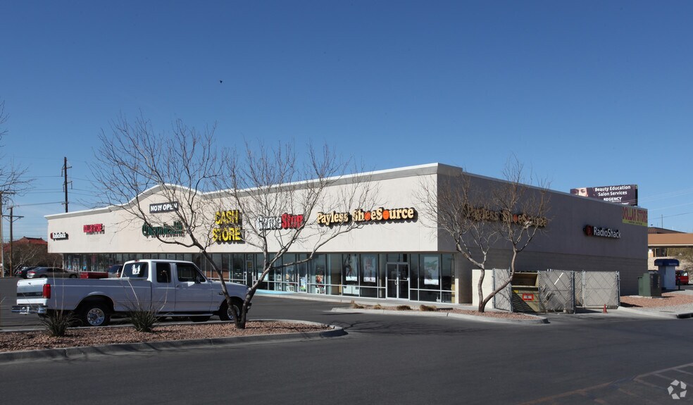 10705 Gateway West Blvd, El Paso, TX à louer - Photo de l’immeuble – Image 3 sur 19