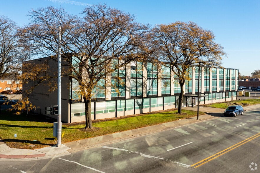11000 W mcnichols Rd, Detroit, MI à louer - Photo principale – Image 1 sur 23