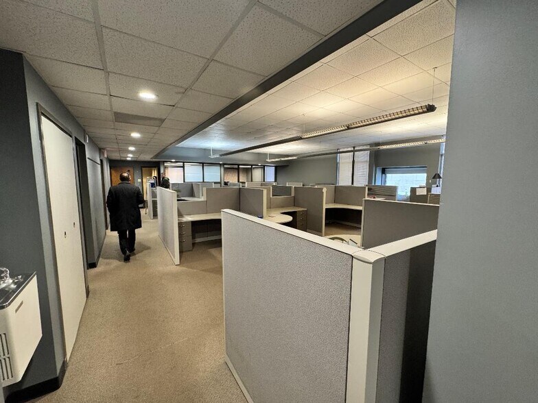 333 E Main St, Muncie, IN à louer - Photo de l’immeuble – Image 2 sur 12