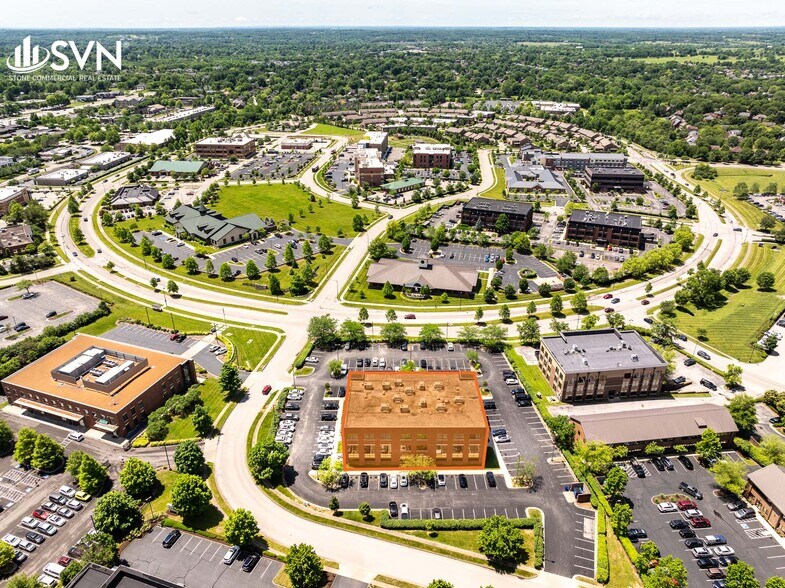 3141 Beaumont Centre Cir, Lexington, KY à louer - Photo de l’immeuble – Image 3 sur 13