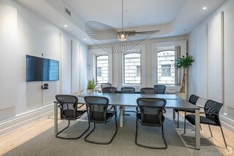 276-288 Rue Saint-Jacques, Montréal, QC à louer Photo intérieure– Image 2 sur 5