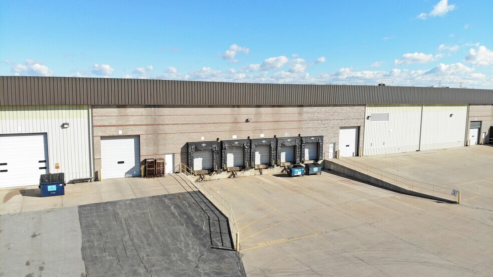 540-580 Joyce Rd, Joliet, IL à louer - Photo de l’immeuble – Image 1 sur 10