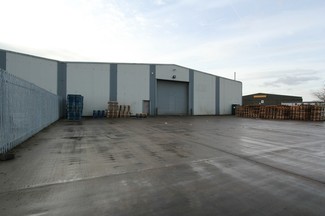 Plus de détails pour Gamston Airfield, Gamston - Industriel/Logistique à louer