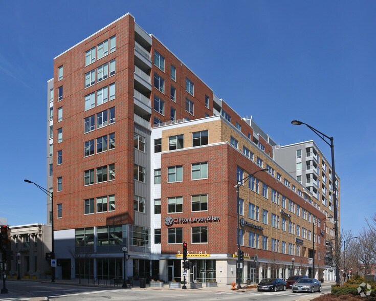 301 N Neil St, Champaign, IL à louer - Photo de l’immeuble – Image 2 sur 6