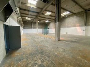 Local d’activités dans Sarcelles à louer Photo intérieure– Image 2 sur 5