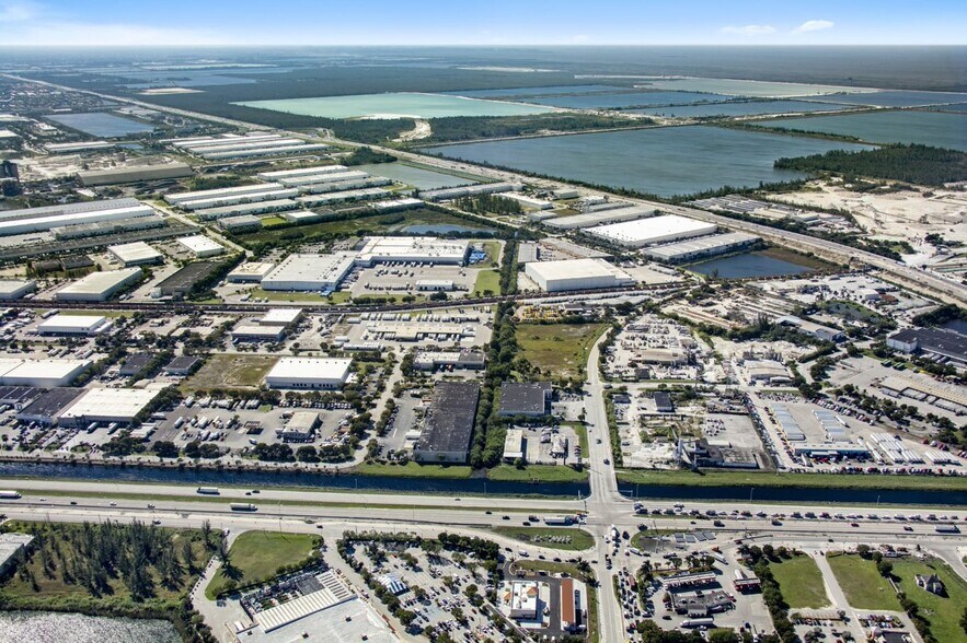 11200 NW 138th St, Medley, FL à louer - Aérien – Image 3 sur 6