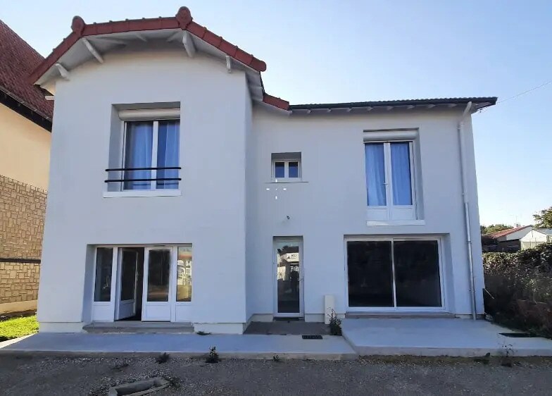 Local commercial dans Poitiers à louer Photo de l’immeuble– Image 1 sur 4