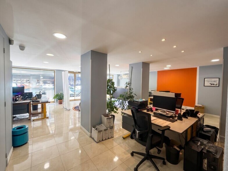 Local commercial dans Cagnes Sur Mer à louer - Photo intérieure – Image 2 sur 6