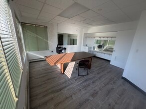 3500 N Sherman Blvd, Milwaukee, WI à vendre Photo intérieure– Image 2 sur 4