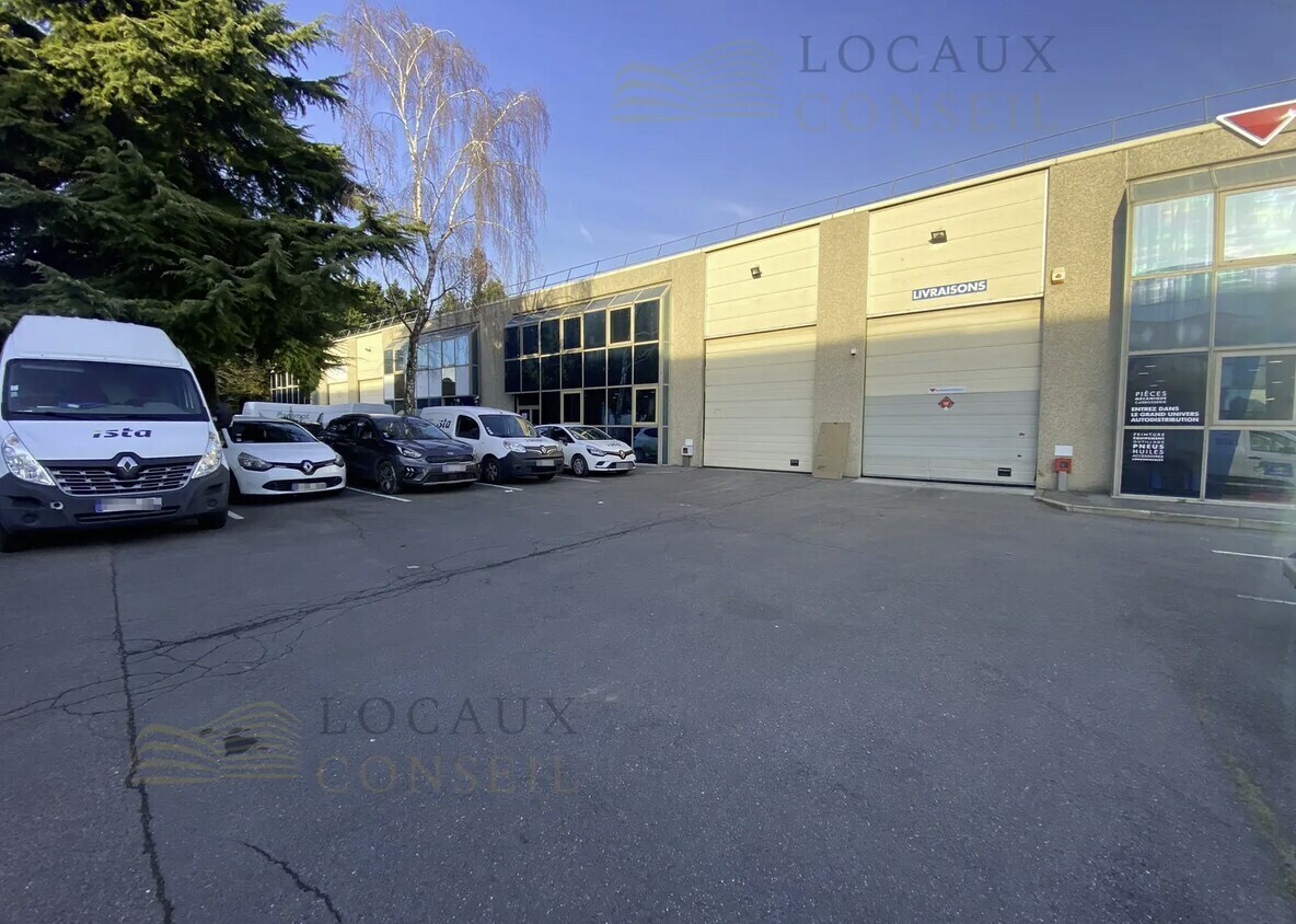 Local commercial dans Bezons à louer Photo principale– Image 1 sur 10