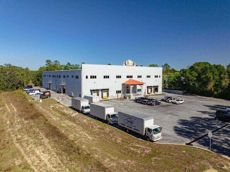 200 Hart St, Niceville, FL à louer - Photo de l’immeuble – Image 3 sur 16