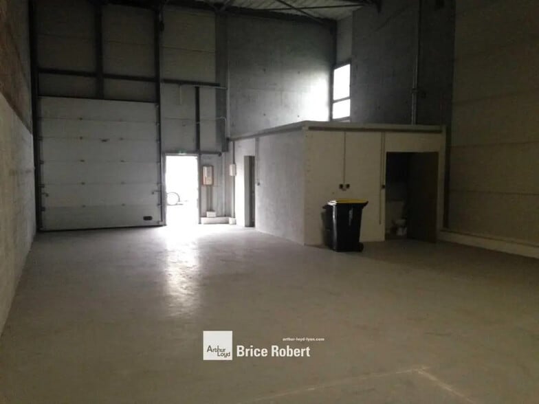 135-215 Rue Hélène Boucher, Rillieux-la-Pape à louer - Photo intérieure – Image 3 sur 3