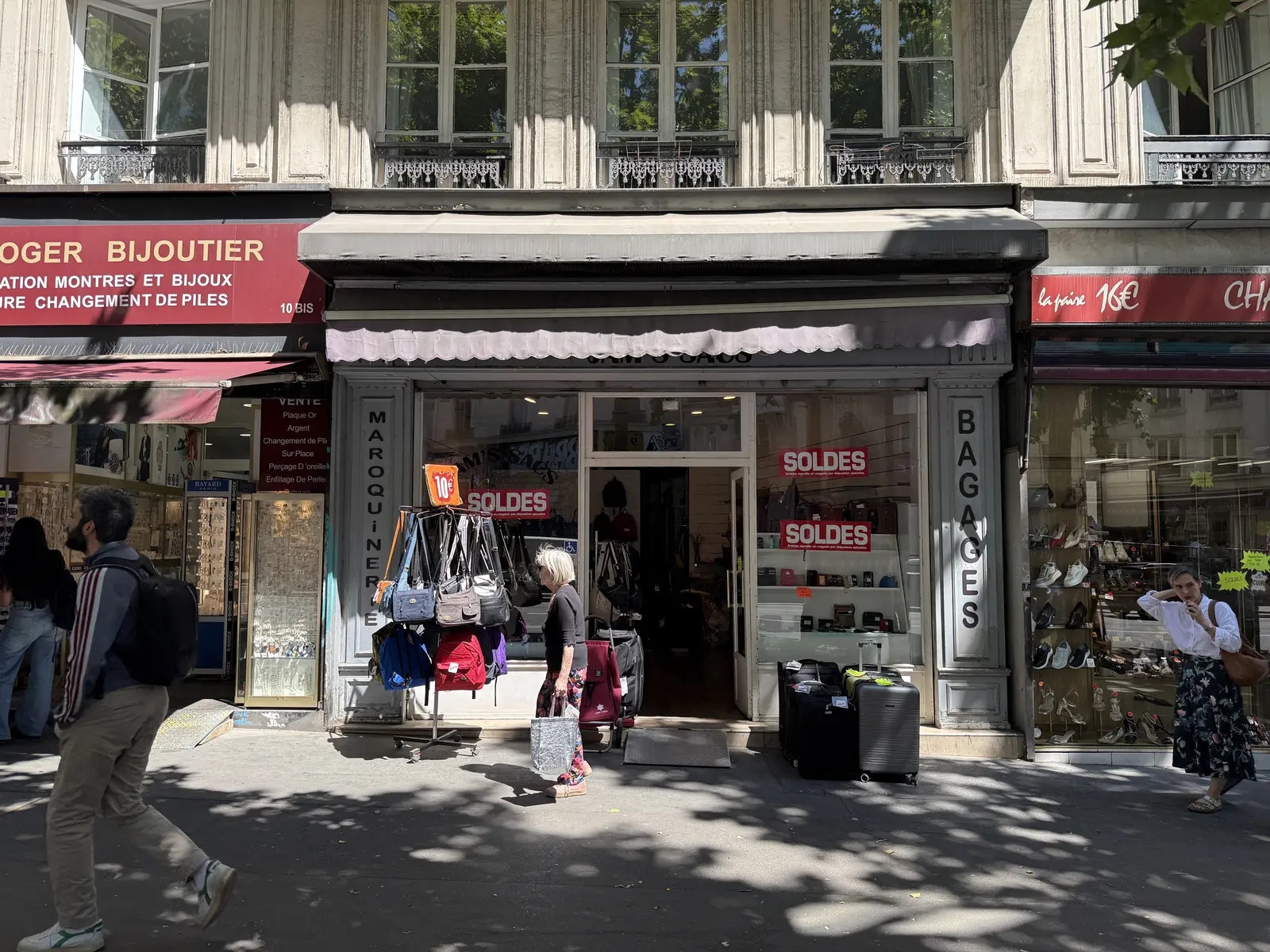 Local commercial dans Paris à louer Photo de l’immeuble– Image 1 sur 6