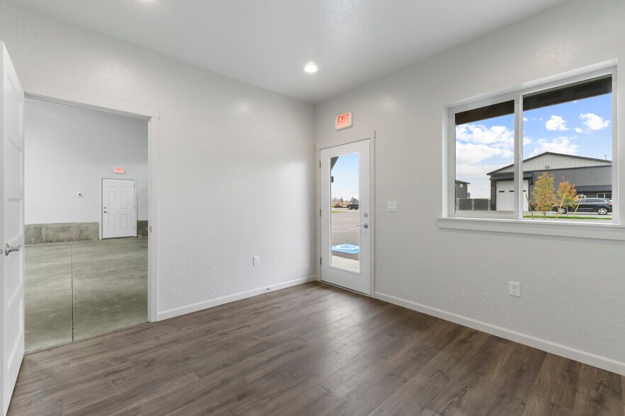 3409 W Libby Ln, Hayden, ID à louer - Photo de l’immeuble – Image 3 sur 5