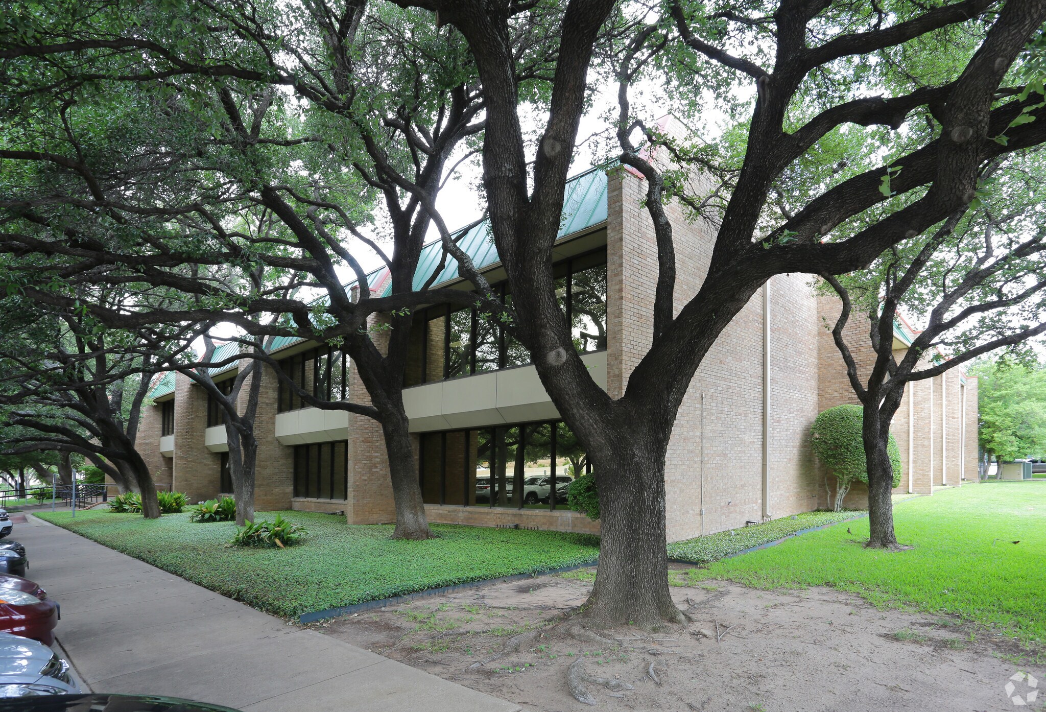 2630 West Fwy, Fort Worth, TX à louer Photo principale– Image 1 sur 9