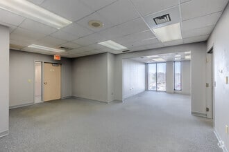 87 N Airlite St, Elgin, IL à louer Photo intérieure– Image 2 sur 5