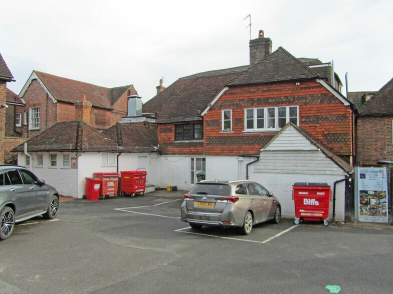 95-99 High St, Uckfield à vendre - Photo de l’immeuble – Image 2 sur 2