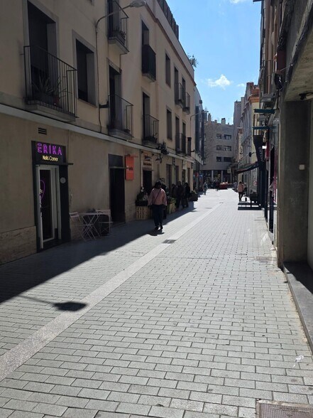 Local commercial dans Igualada, Barcelona à louer - Photo de l’immeuble – Image 2 sur 2