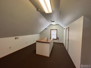 227 Main St, Woodbridge, NJ à louer Photo intérieure– Image 1 sur 8