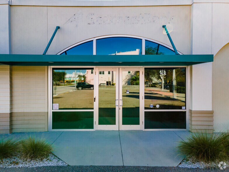 965 Central Ave, Saint Petersburg, FL à louer - Photo de l’immeuble – Image 3 sur 7