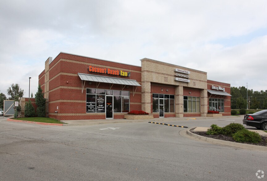 19301 E Us-40 Hwy, Independence, MO à vendre - Photo de l’immeuble – Image 2 sur 3