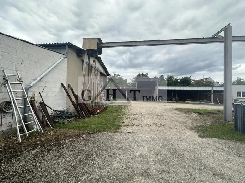 Industriel/Logistique dans Draveil à vendre - Photo de l’immeuble – Image 3 sur 8